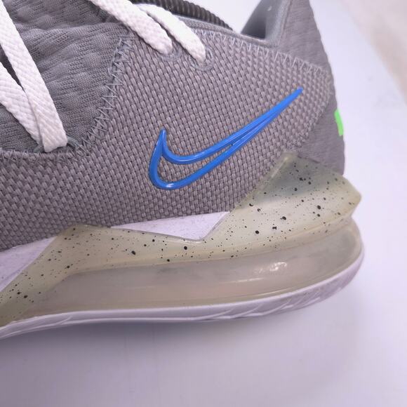 Nike LeBron 17 Athletic Lace Up Shoe Mens Size 10 CD5007-004 Gray White main image 4